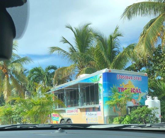 Tropical Cottages Cafe Marathon