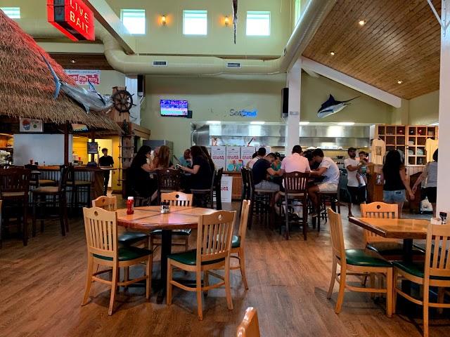 Pilot House Restaurant & Marina